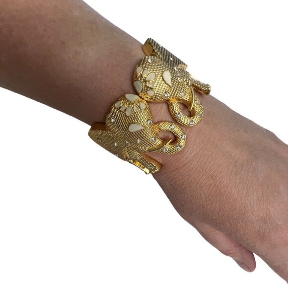 NWOT Lilly Pulitzer Tusk Tusk Elephant Gold Cuff Hinged Bracelet Rhinest… - Picture 4 of 9